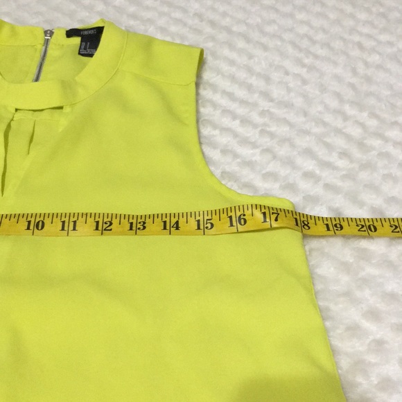 Forever 21 see through sleeveless top - Picture 3 of 6